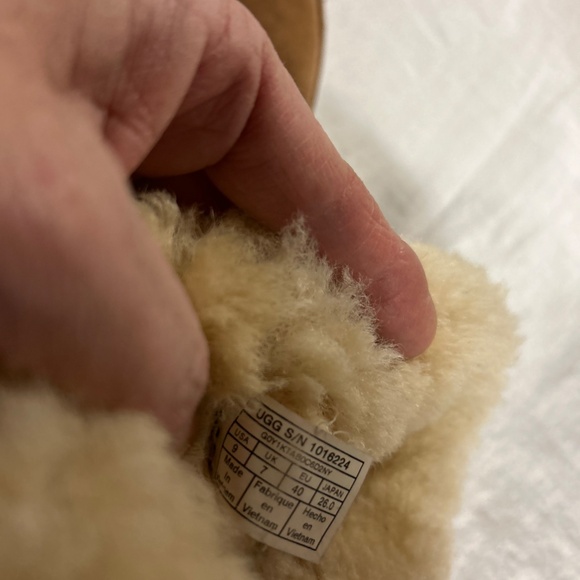 UGG UGGS Women's Boots 9 Classic Knee High Tall Winter Flats Brown Sheepskin. - Picture 12 of 12